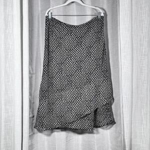 KSL Abstract Dot Skirt Size 18W Flowy CottageCore Modern